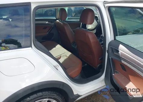 2017 Volkswagen Golf Alltrack Tsi S/Tsi Se/Tsi Sel z USA, uszkodzony, nr VIN 3VWH17AU1HM544247